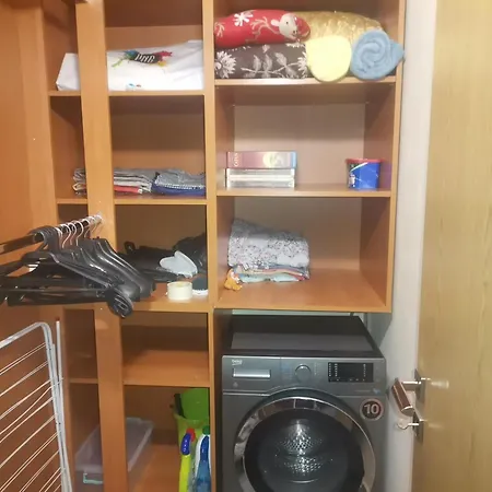 Appartamento Large 3-bedroom Near Arena *