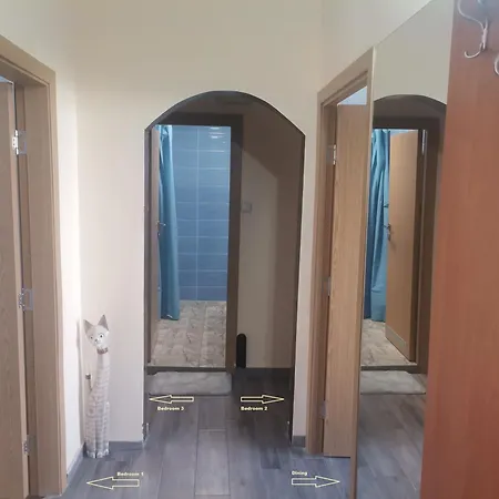Large 3-bedroom Near Arena Apartmán *